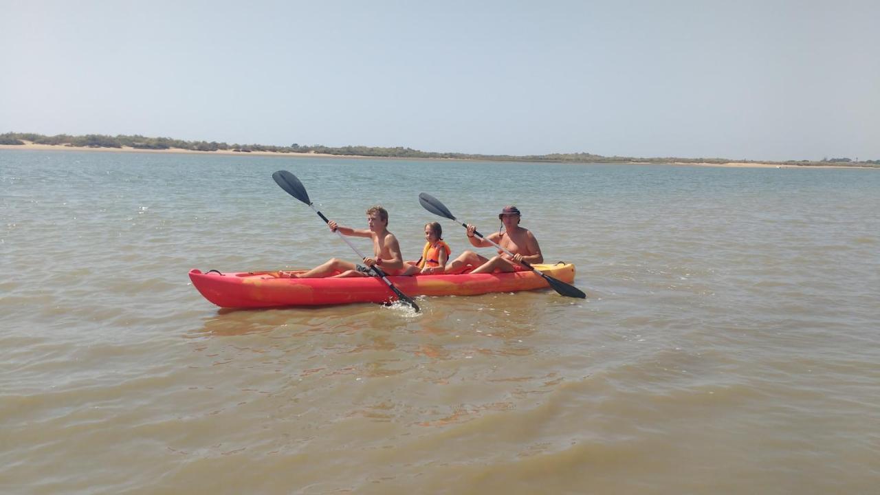 Disfruta Del Paraiso En Primera Linea De Playa Con Kayak Y Paddle Surf El Rompido Exterior foto
